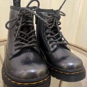 🪩 Toddler Doc Martens Silver Boots 🪩